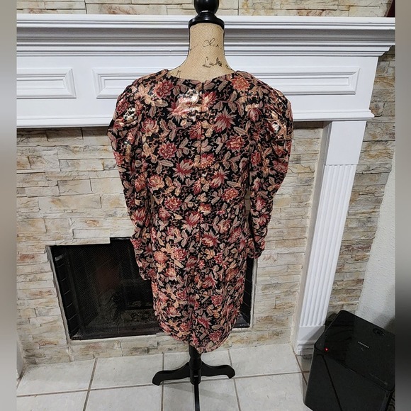 EXPRESS Floral Metallic Gold Puff Sleeve Shoulder Sheath Wrap Dress Size large - Picture 4 of 15